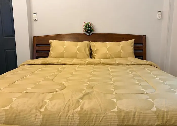 Cozy Nest At Sathon Private Home,peaceful Getaway 別荘